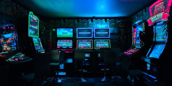 职业选手第一视角教学：中单佐伊对线技巧视频封面